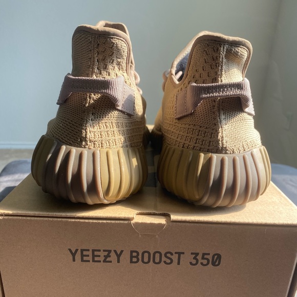 Adidas Yeezy Boost 350 V2 Size 16 Like New. Kanye main image 6